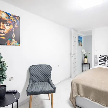 Very - Easy Access Apartment Budapest