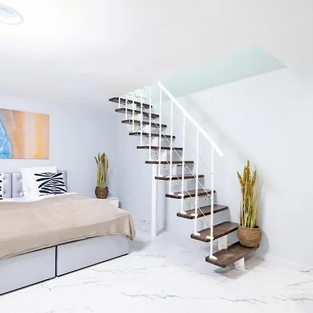 Very - Easy Access Apartment Budapest