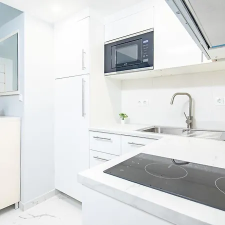 Very - Easy Access Apartment *